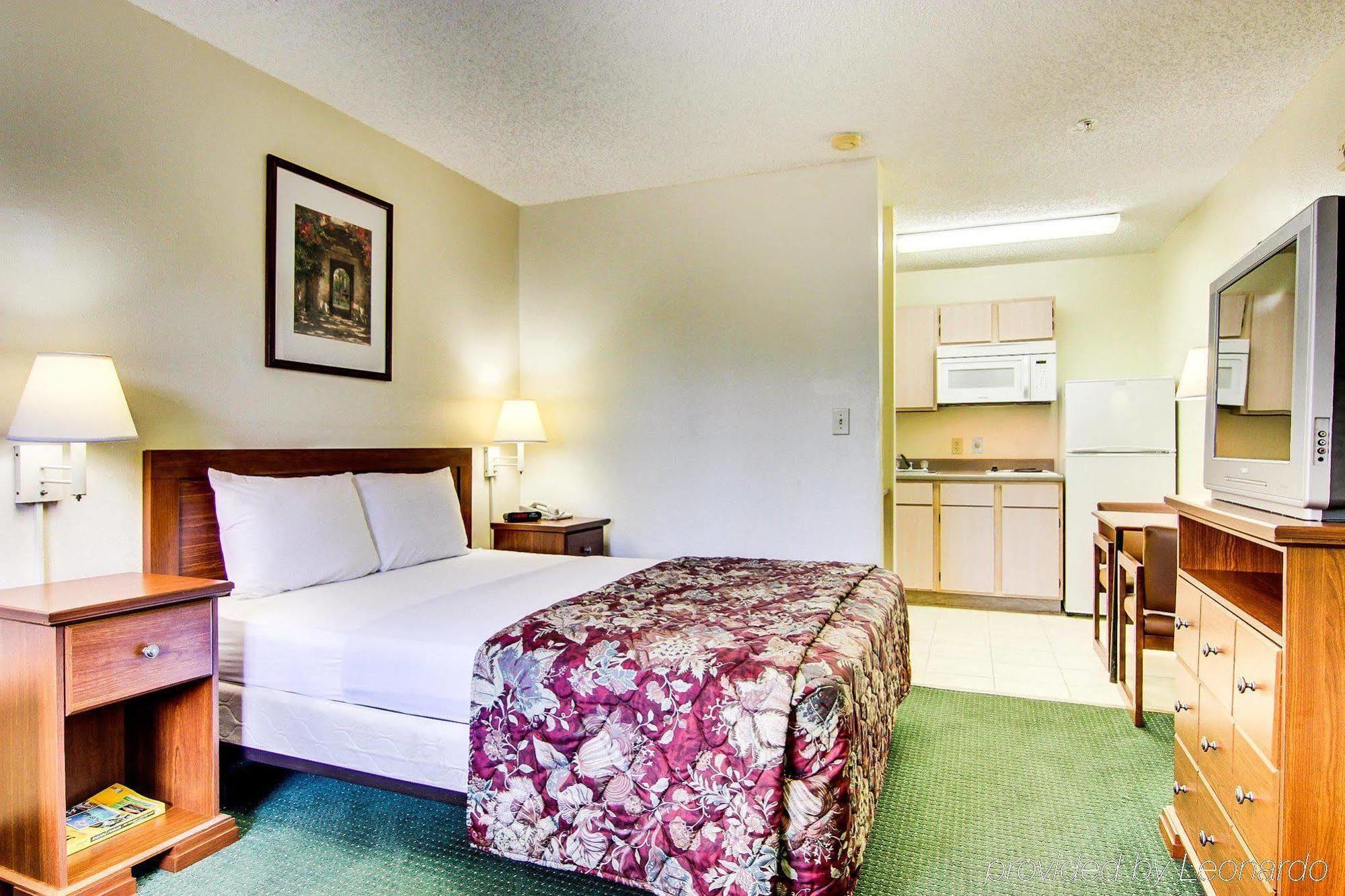 Sun Suites Of Jacksonville Exterior photo